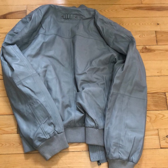 Clothes - Picture 2 of 2